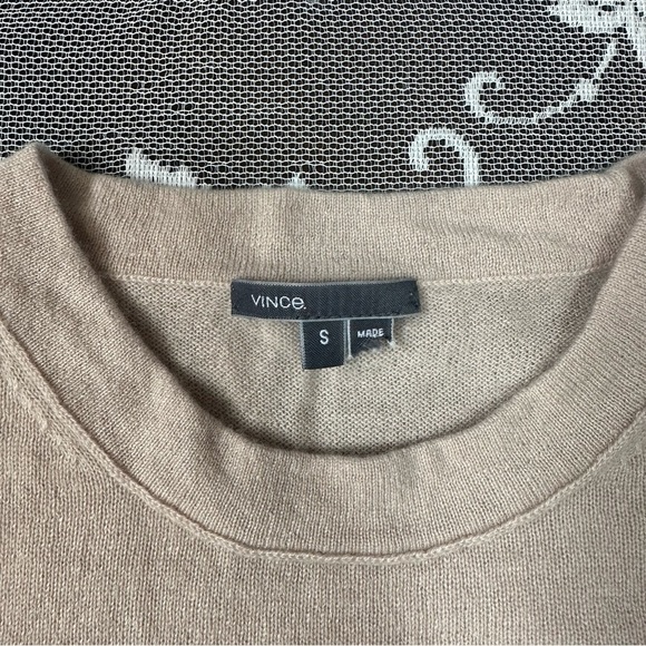 Vince Two Toned Knit 100% Cashmere Sweater Sz Small - Picture 8 of 14